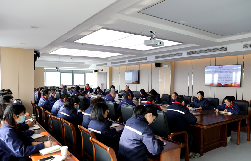 張書記上黨課.jpg 張書記上黨課.jpg